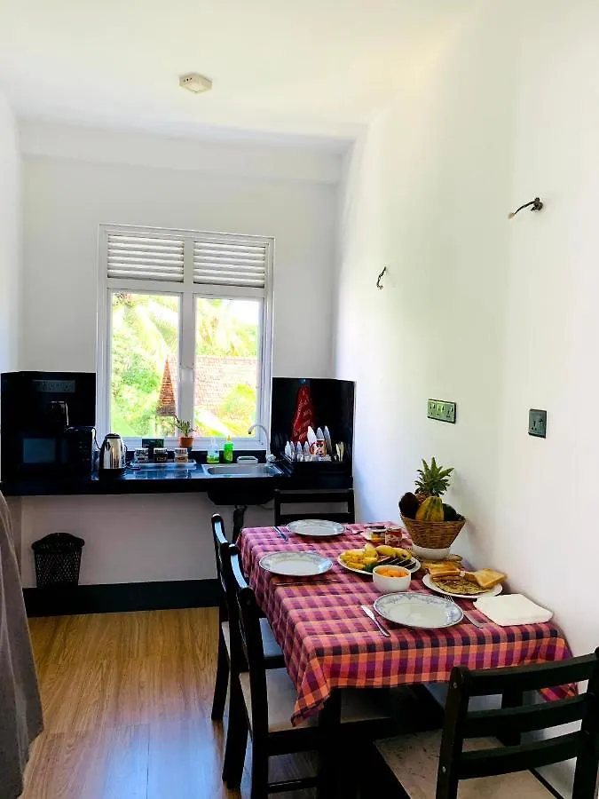 Villa Avi - Near Airport 니곰보 스리랑카